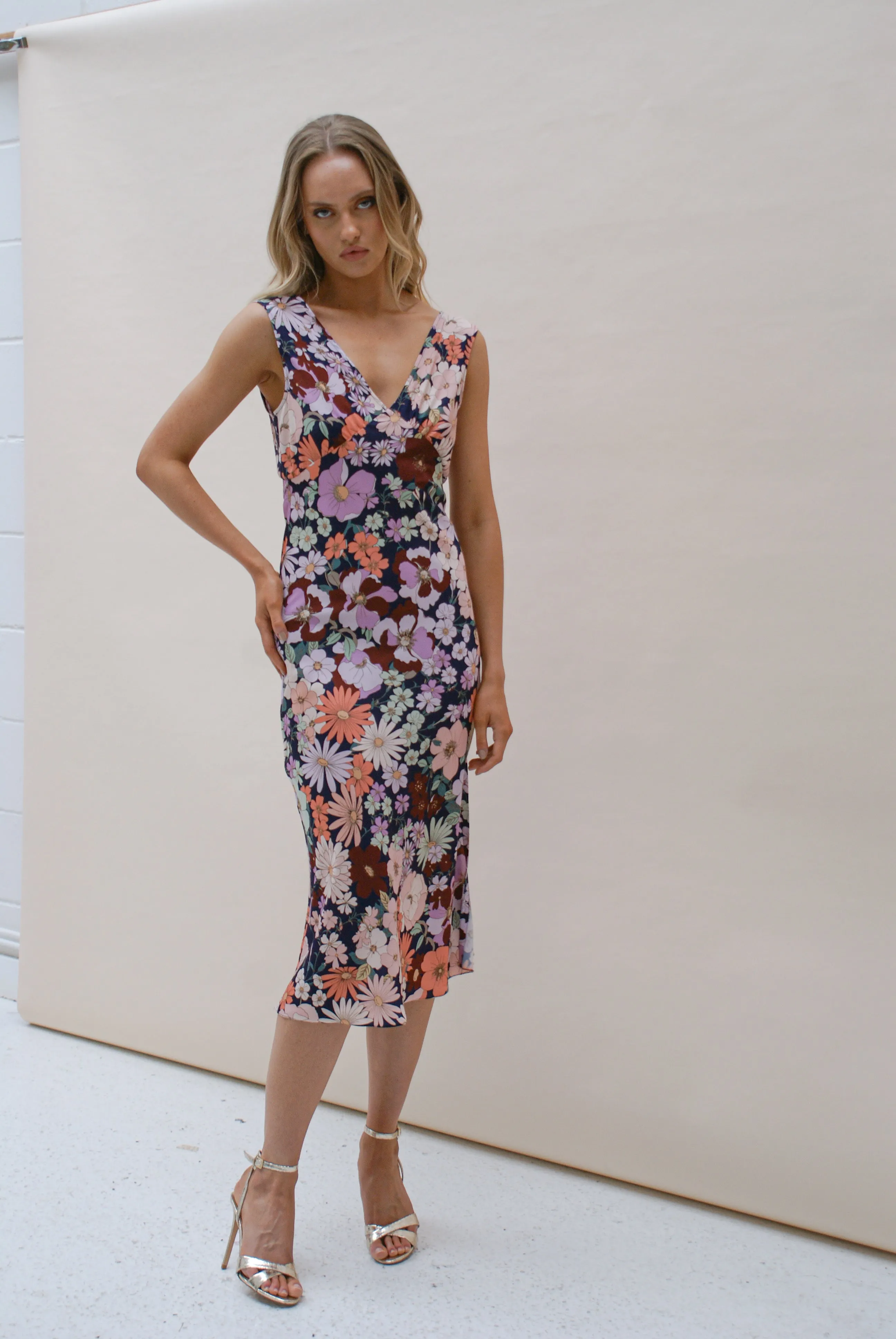 Clara V-Neck Dress in Dark Romance