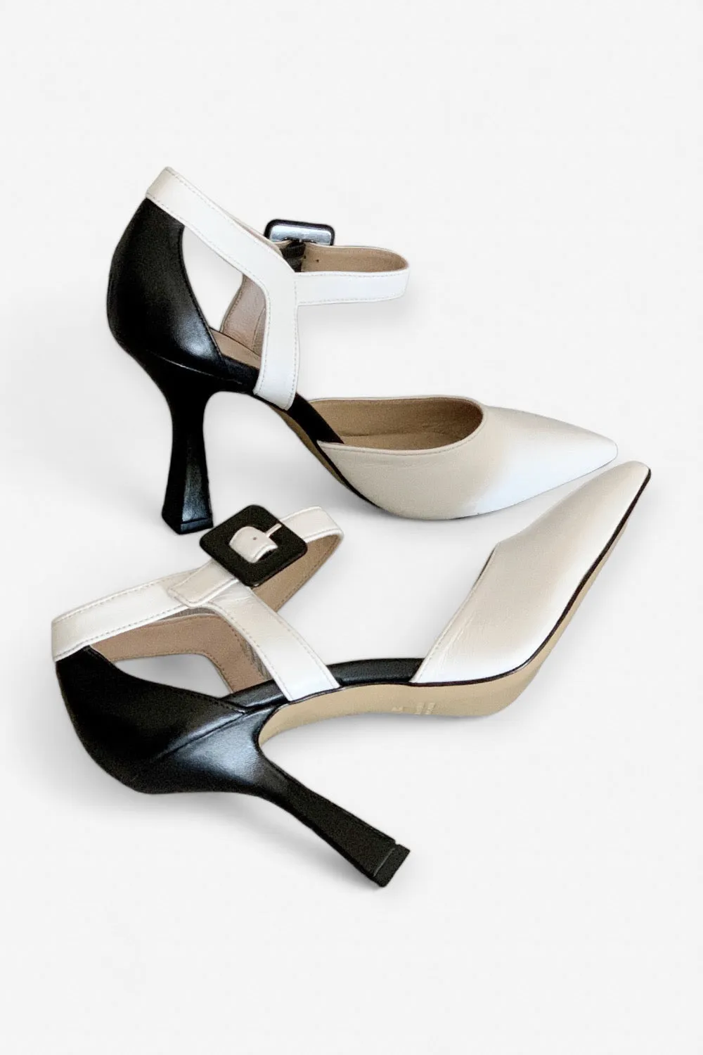 Gatsby Black & White Pumps