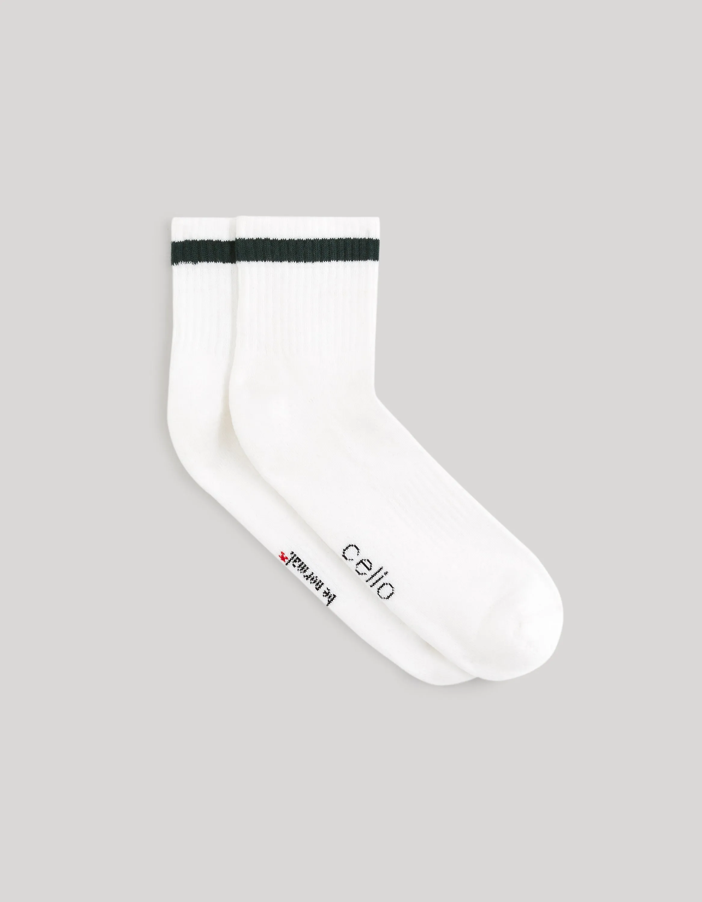 Low cotton blend socks