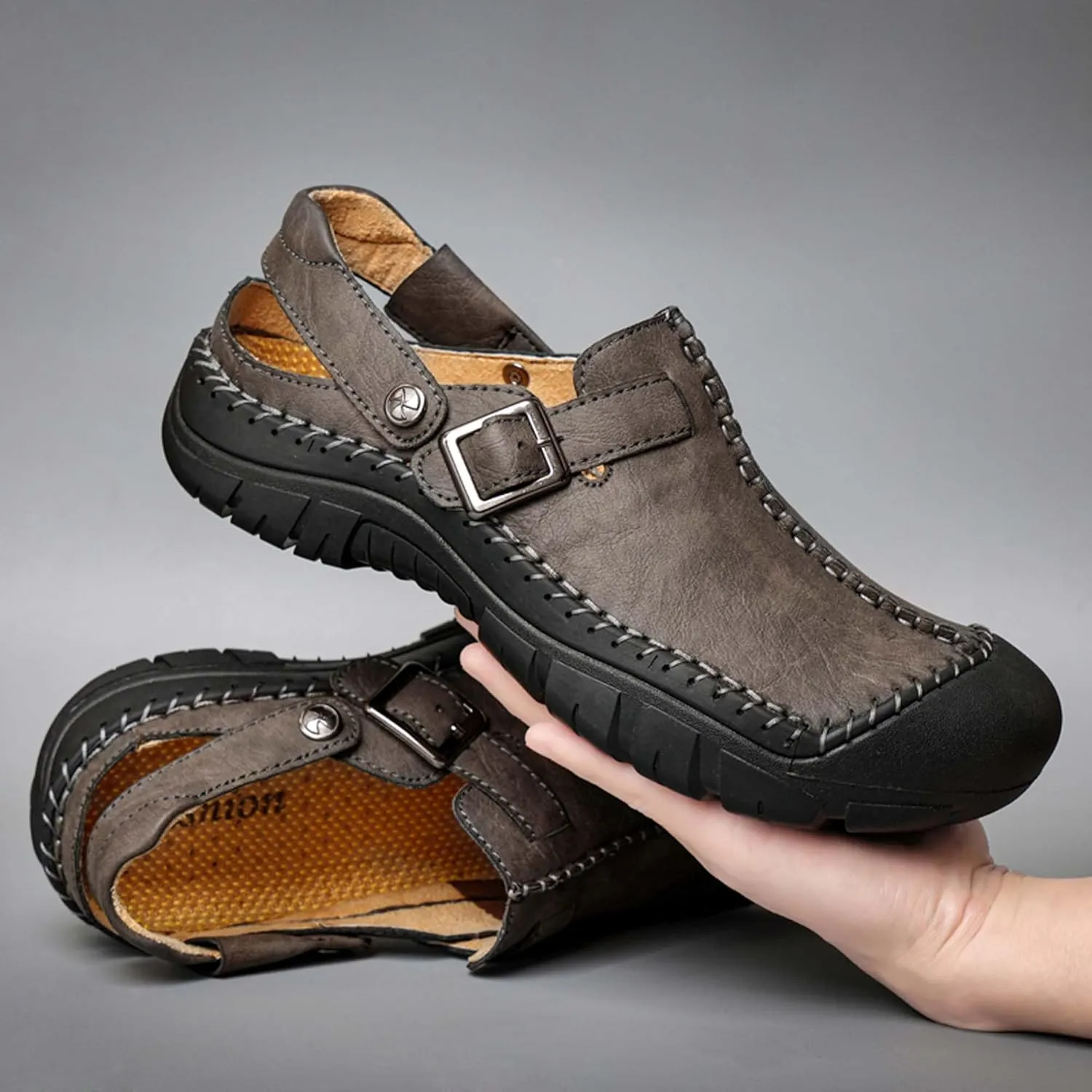 Men's Sports Sandals Cowhide Retro Casual Hiking Beach Closed Toe Cool Slippers Summer Outdoor Comfortable Fisherman Walking Adventure Travel Casual Fashionable Wrapped Toe Two-Wearing Design
