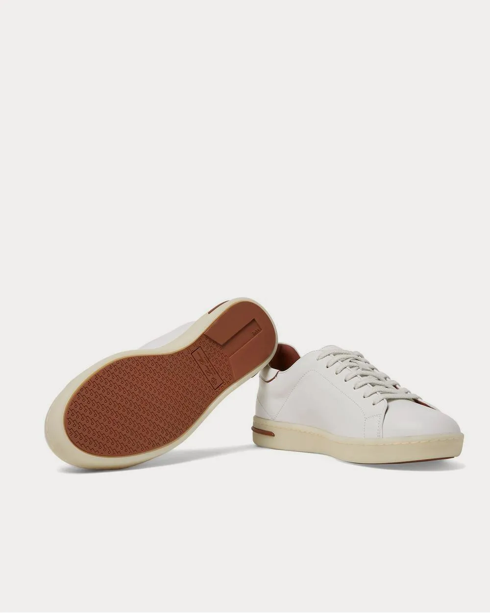Traveller Walk Leather  White low top sneakers