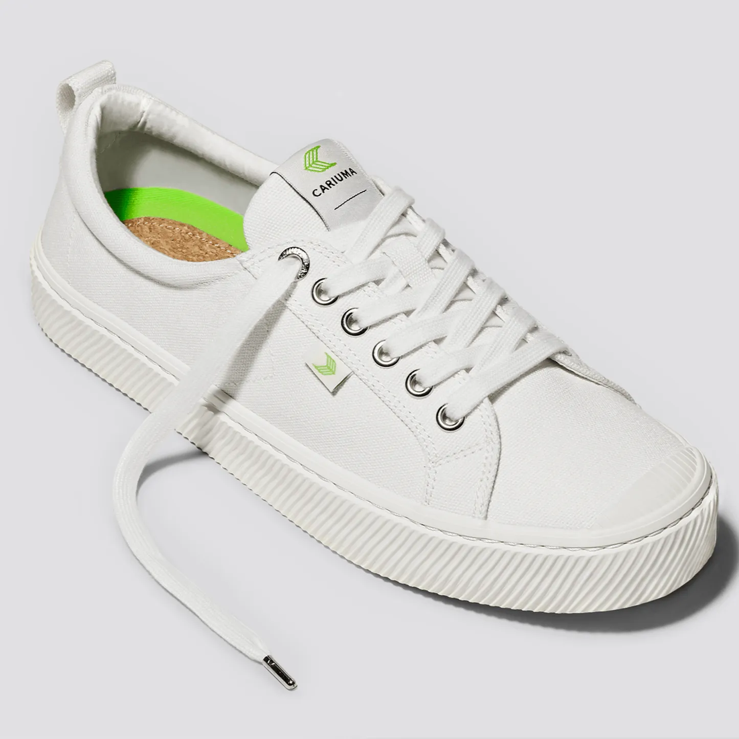 W OCA Low Canvas Off-White